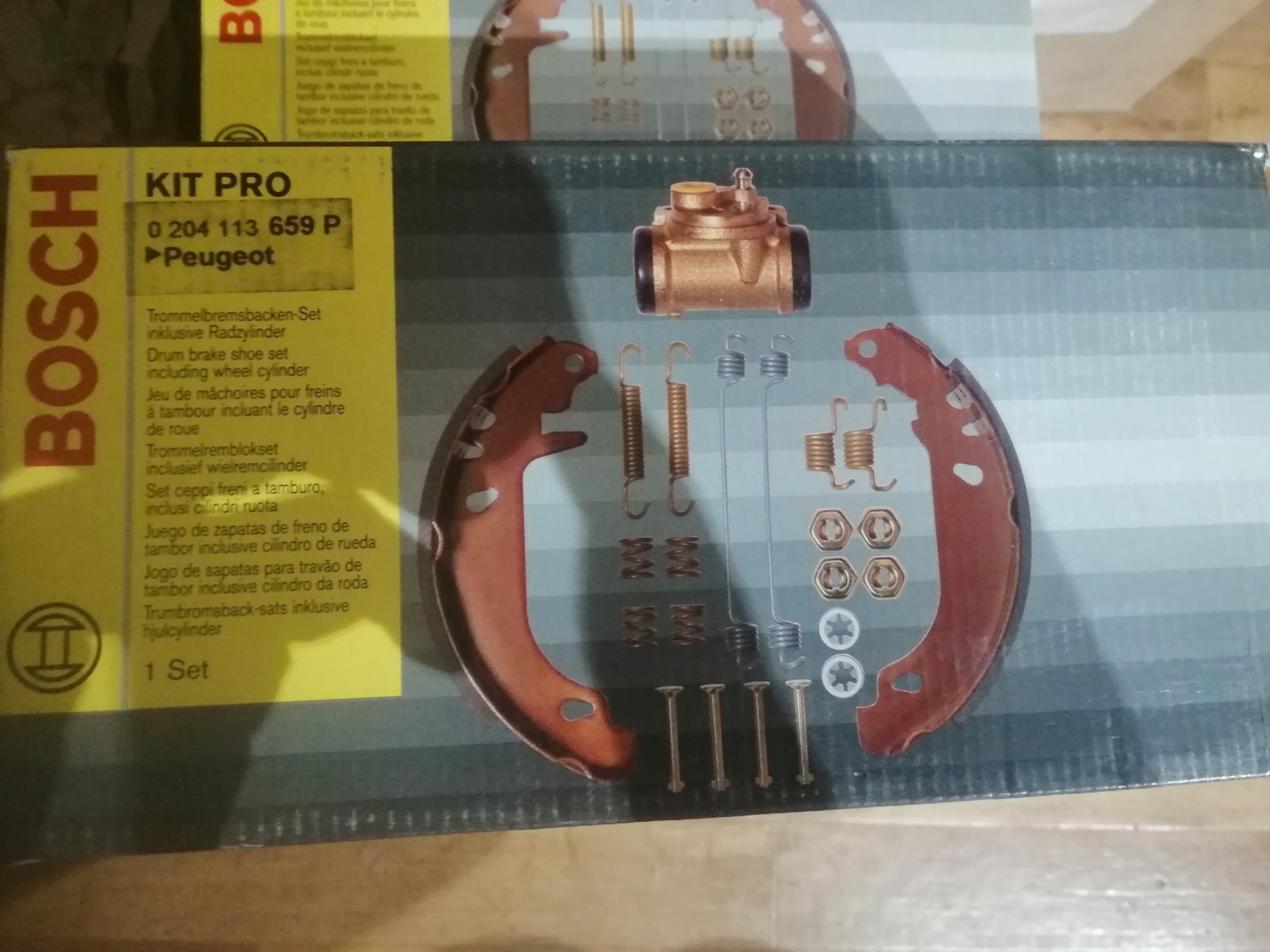 Kit frein arrière Bosch 0204113659 pour corriger le déséquilibre au contrôle technique Peugeot 205
