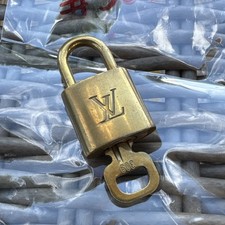  309 Authentic LOUIS VUITTON Lock  Key set Padlock brass Unpolished LV