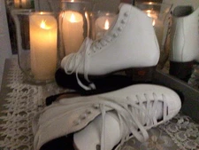 Riedell Professional Womens Ice Skates Size 6. No Box No Tags Look new B/O