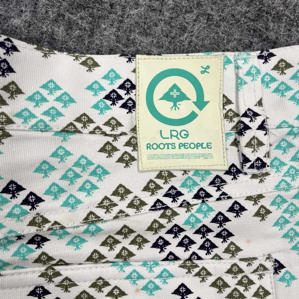 LRG Shorts Mens 36 White Trees Cargo Baggy Lifted Research Group Skater Hip Hop - Image 3 of 4