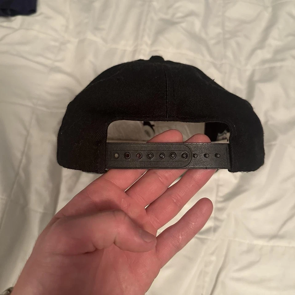 SnapBack de especialidades deportivas de Los Angeles Raiders Foto 3 de 3