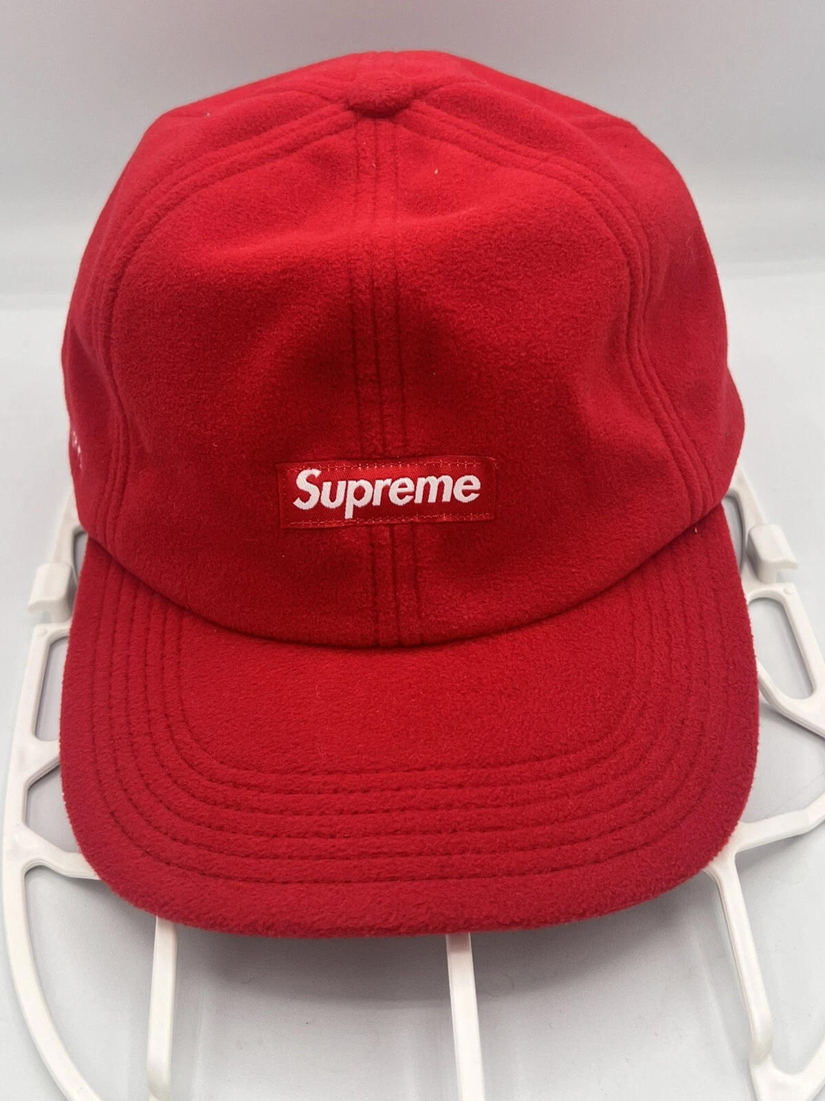 Casquette rouge SUPREME WINDSTOPPER® Earflap 6 panneaux Gore Tex neuve avec étiquette