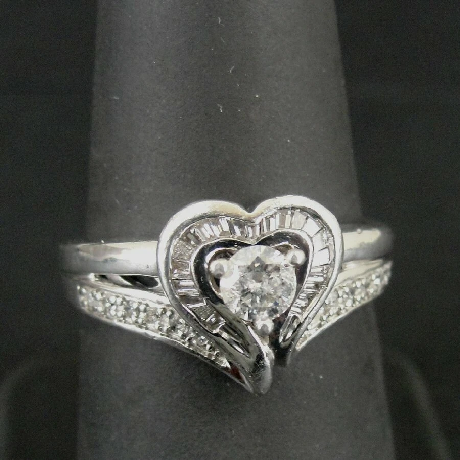 Elegant Cubic Zirconia 925 Sterling Silver Womens Ring