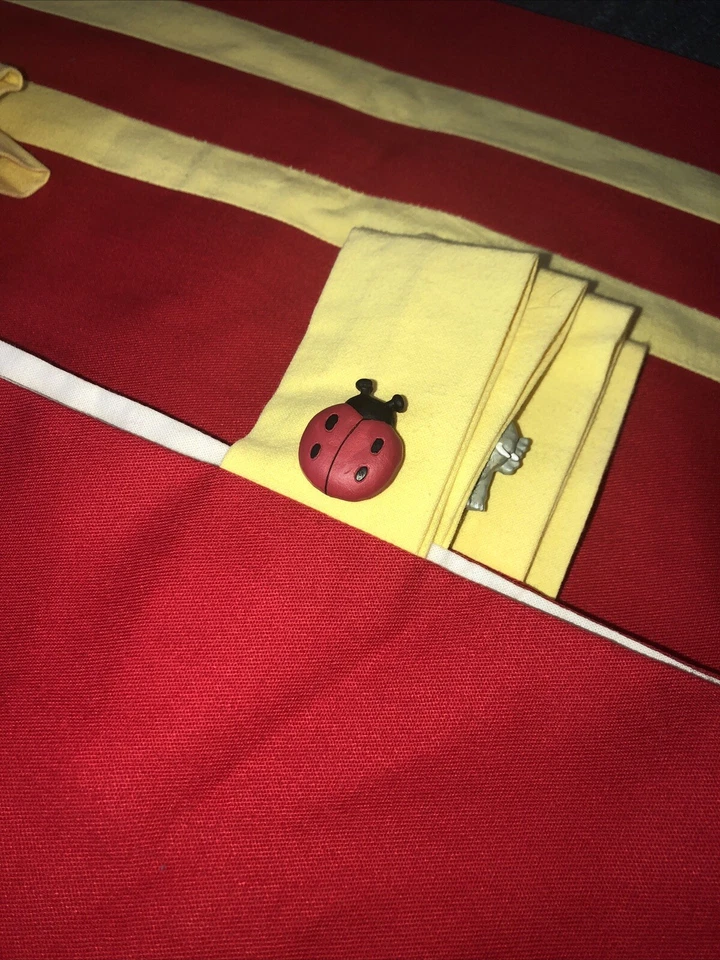 "Botones Nursery Valence rojo amarillo 72"" jirafa, Ladybug, elefante, acento cebra" Foto 3 de 4