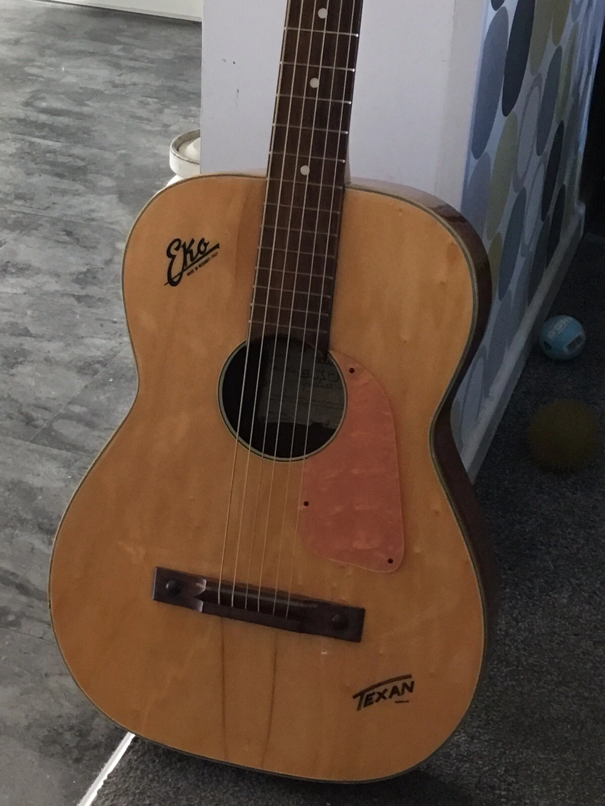 Picture 2 of 10