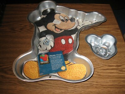 Mickey Mouse Wilton Cake Pans Vintage 1998 Wilton Disney Minnie - Main Image