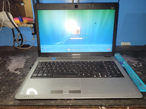 Notebook Laptop Medion 15,6" intel 4gb Ram für Ersatzteile
