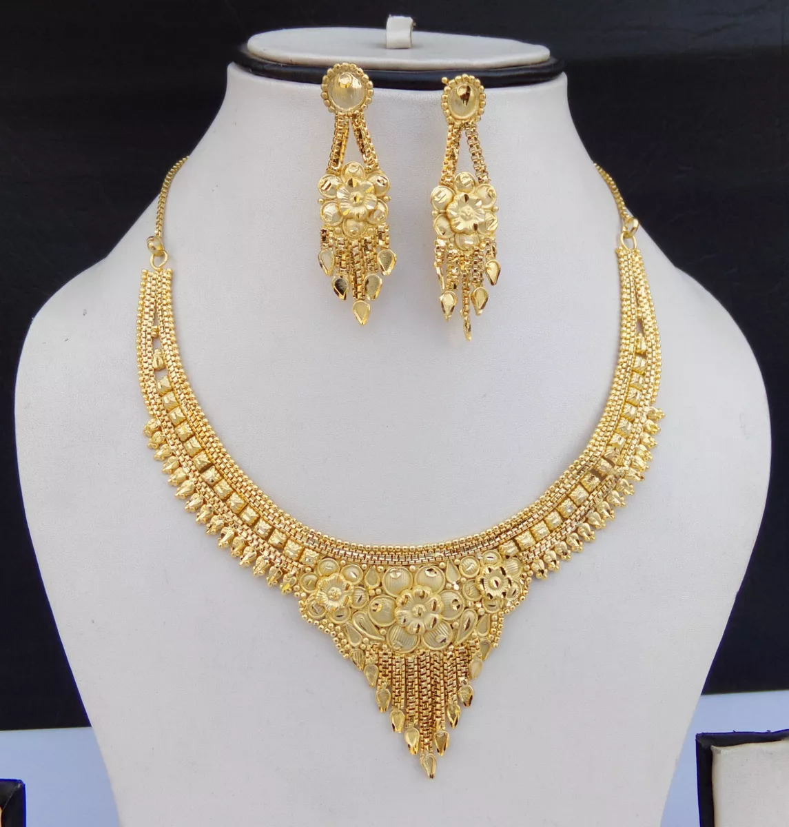 22K Gold Necklace For Women - 235-GN4070 in 50.950 Grams