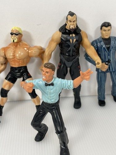 Lot Of 7 Wrestling Action Figures 1999 Jakks-WCW-Toy Bizz - Picture 3 of 11