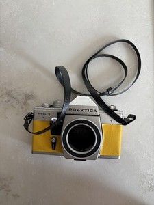 Praktica BCA 35mm Film Camera | 28mm F2.8 Lens | RED | Working Condition