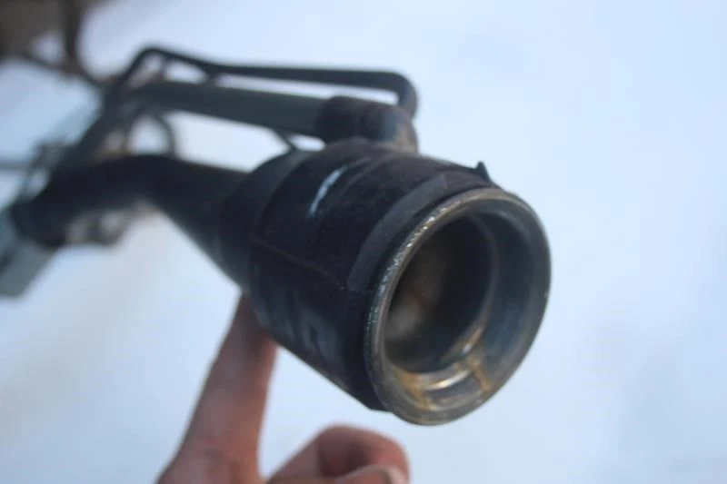 1999 2000 2001 2002 2003 ACURA TL GAS FUEL FILLER NECK PIPE TUBE Foto 3 de 4