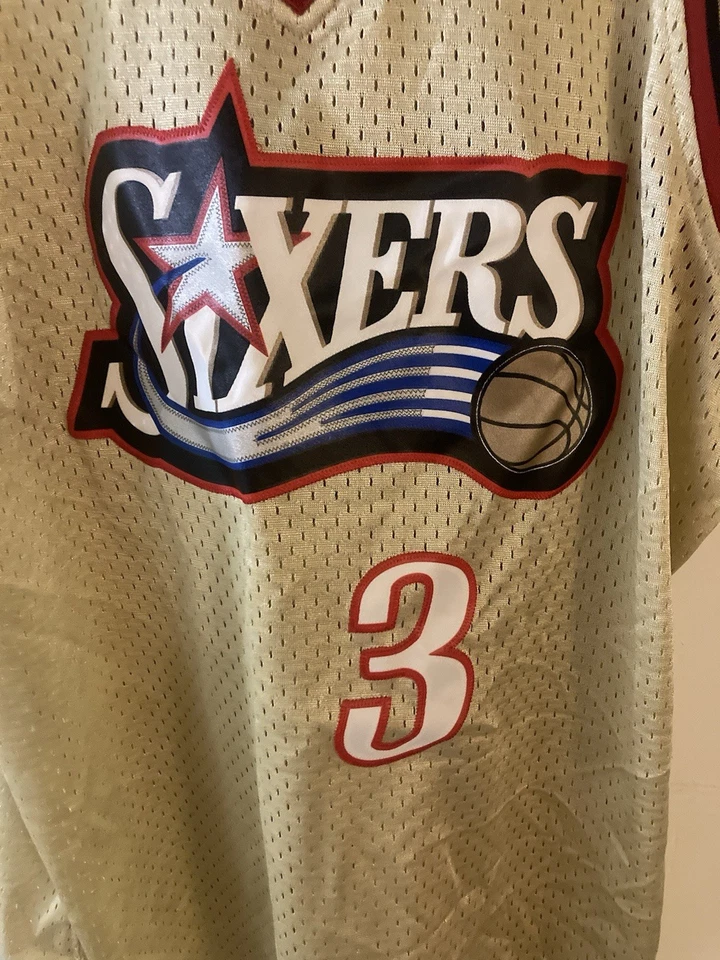 Camiseta Allen Iverson Mitchell & Ness 76ers Gold Swingman L Auténtica 1997-1998 Foto 4 de 4