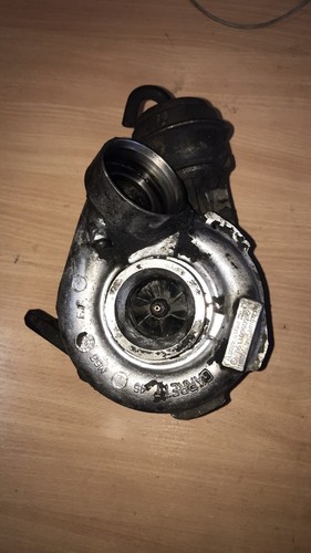 Mercedes-Benz E 220T CDI 210 105KW Turbolader A6110960999