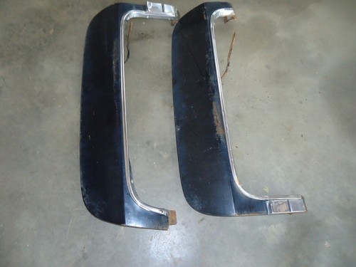 1973 CADILLAC ELDORADO FENDER SKIRTS WITH TRIM MOLDINGS SET 73 74 - Picture 2 of 6
