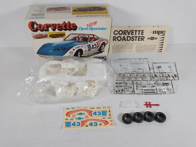 1976 Corvette Open Roadster MPC 1:25 Model Kit 1-7606 Sealed Parts Bag