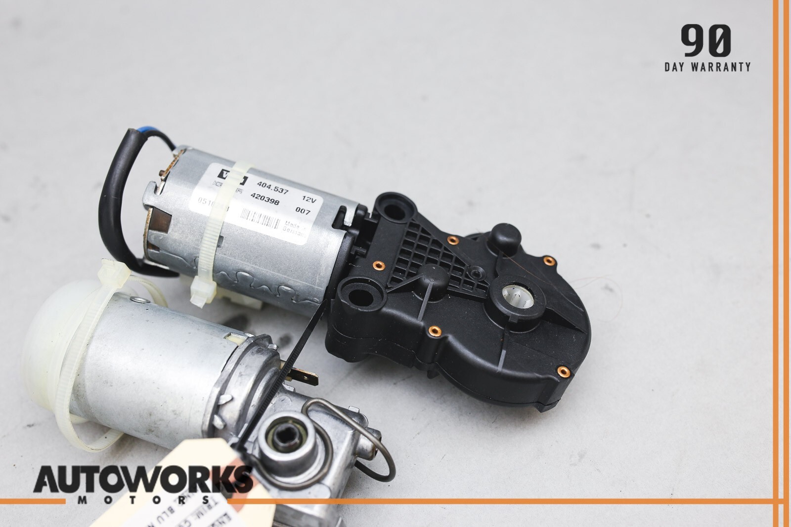 03-13 Maserati Quattroporte Front Right Seat Headrest Adjustment Motor Set OEM
