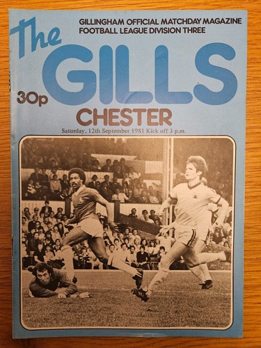 Gillingham Home Programmes 1981-82 - Picture 3 of 17
