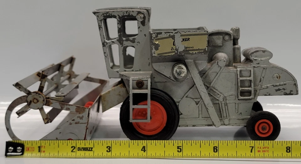 Vintage Ertl Allis Chalmers Gleaner G Combine 1/32 Diecast Made in USA - Image 2 of 4