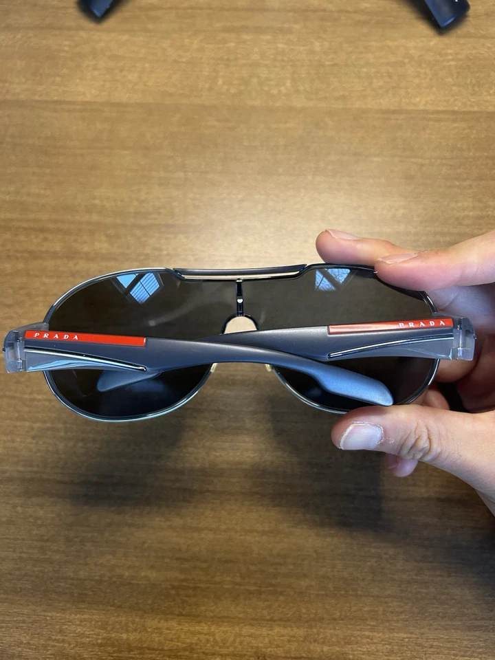 Prada Men’s Designer Sunglasses Grey Shield SPS 56N 5AV 1A1 130 3N - Image 2 of 4