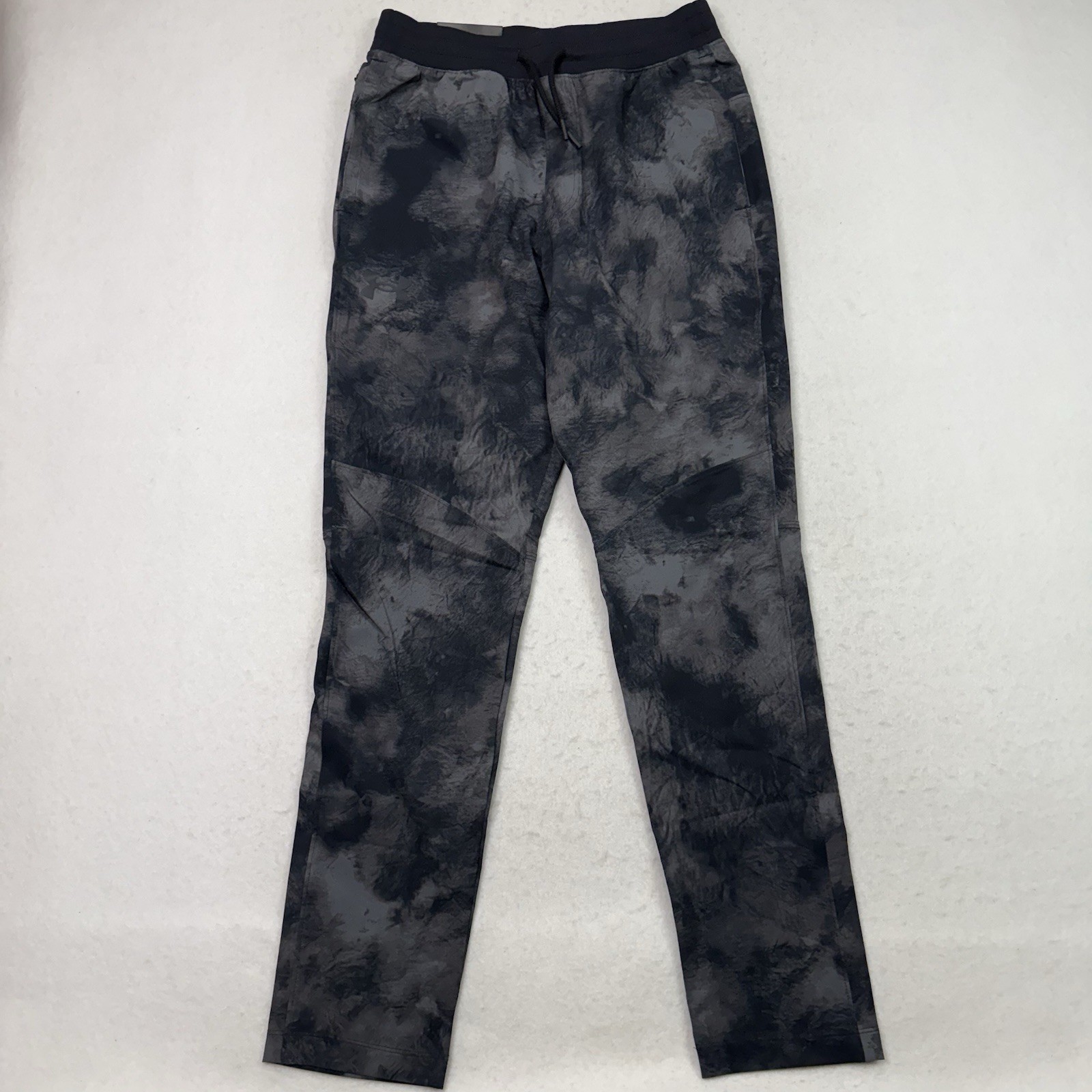 Under Armour Black Printed Tapered Fitted Training Pants 1378951-002 Mens Medium