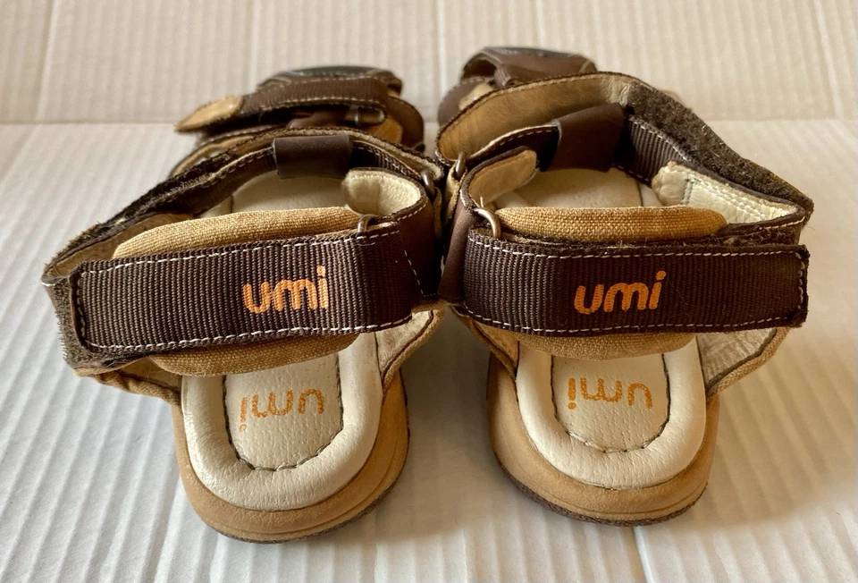 Sandalias Umi Jakarta Niños Talla 1 Cierre Gancho y Lazos Cuero Marrón Foto 3 de 4