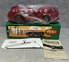 Texaco 1934 Diamond T Tanker Doodle Bug Ertl Diecast Bank