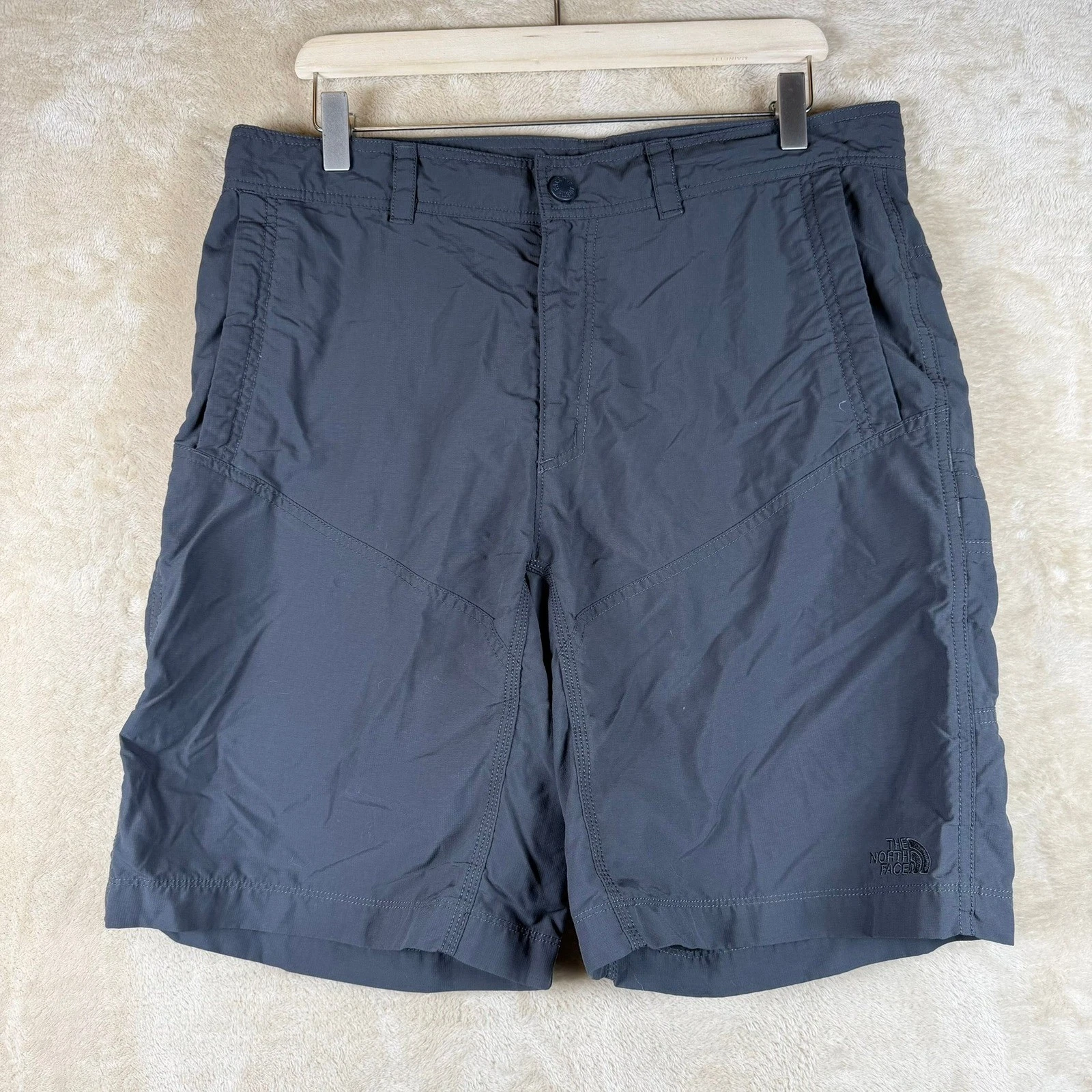 The North Face Mens Grey Ripstop Hiking Cargo Shorts Size 36 Outdoor Utility