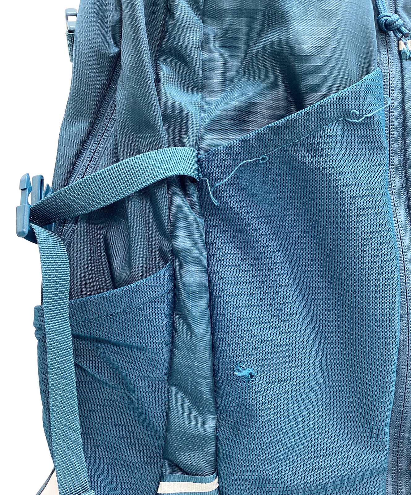 SUPREME 17SS CODURA Backpack - image 9