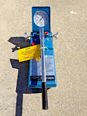 New Kent-Moore J-29075-B Diesel Fuel Injector Nozzle Tester w/Injector Puller