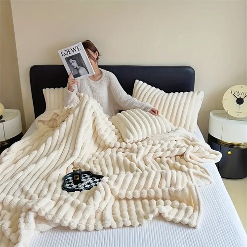 Large Faux Fur Warm Fleece Throw Over Soft Sofa Bed Mink Blanket Double & King - Picture 2 of 15