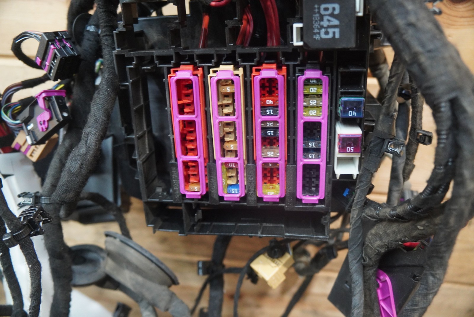 Body Wire Wiring Harness Cable Fuse Box Block Loom Lamborghini Urus 2019 *Note