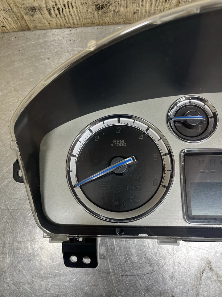 Cuadro de instrumentos velocímetro Cadillac Escalade ESV EXT 2007-2014 FABRICANTE DE EQUIPOS ORIGINALES Foto 2 de 4