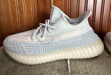 新品未使用　YEEZY BOOST 350 V2 CLOWHT Yeezy Boost 350 V2 Cloud White Reflective for Sale