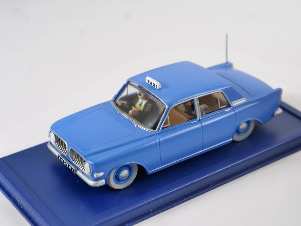In Auto Tintin 1/43 Il Taxi Blu Dell'Isola Nera Anni 60 Rif 2118045 - Immagine 4 di 4