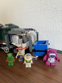 LEGO Toy Story: Garbage Truck Getaway (7599) 99% Complete No Box One Manual