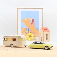 Norev 181762 CitroëN Ds 19 1960 Jonquille Yellow & Caravan Digue Panoramic 1:18