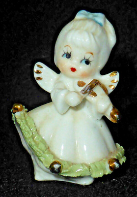 Rare Vintage Napco Porcelain Angel & Violin, Green Spaghetti & Gilt Trim 1950s