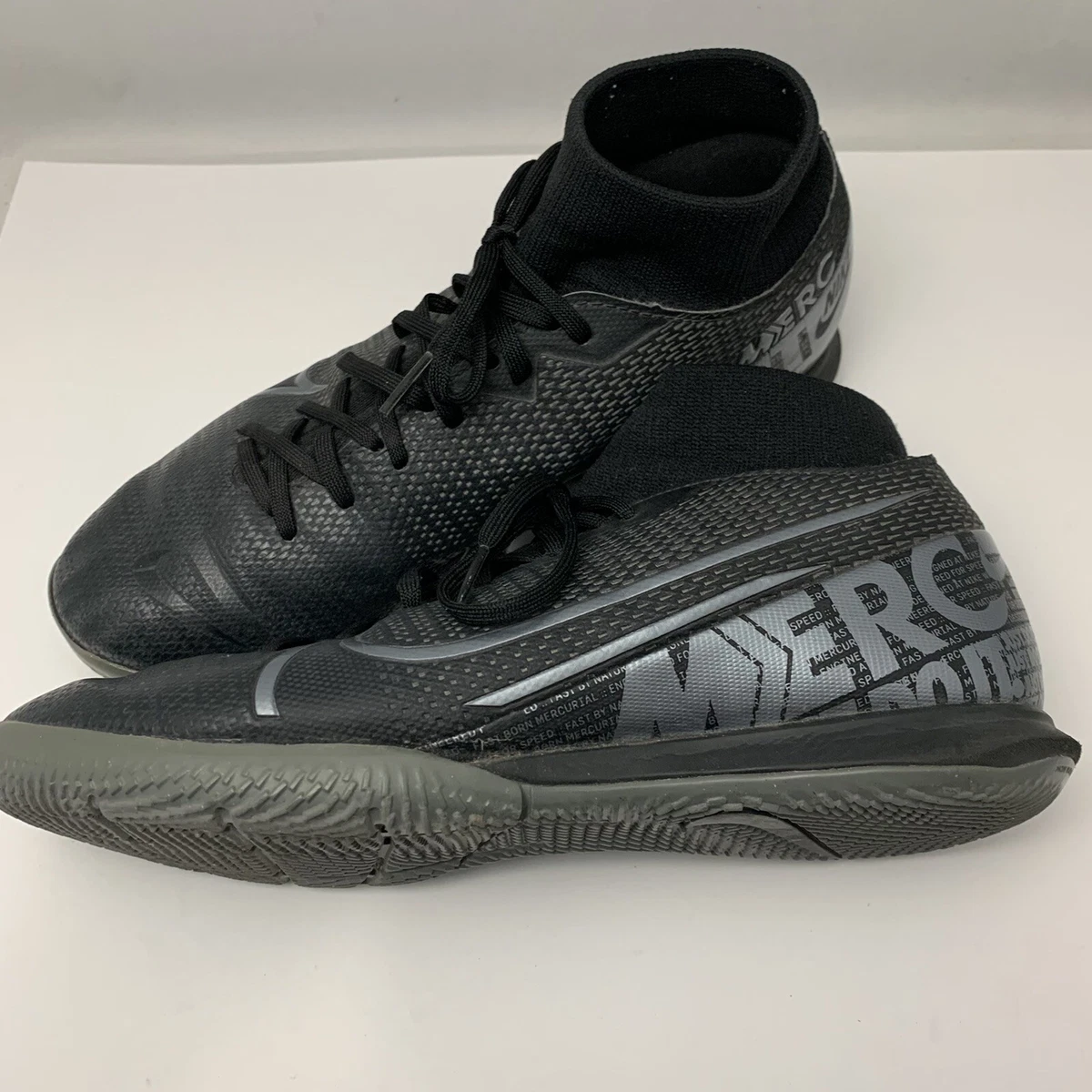 Nike mercurial shop shoe laces