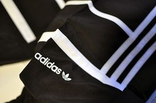NWT Adidas originals Men s CLR84 Woven track pants black/white Size Medium