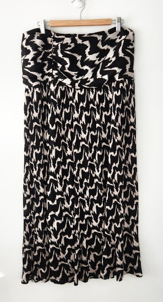 VERONIKA MAINE Size 14 Black & Ivory Plisse Floaty Maxi Skirt