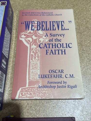 Catholic Lot – Like New Bible, Missal, Prayer Book, Catechism & Italian Rosary - Picture 5 of 11