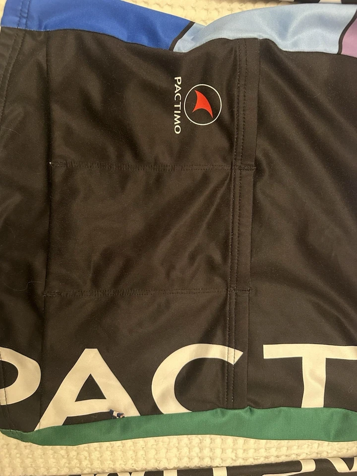 Camiseta deportiva de ciclismo para mujer Pactimo manga larga talla pequeña Foto 4 de 4