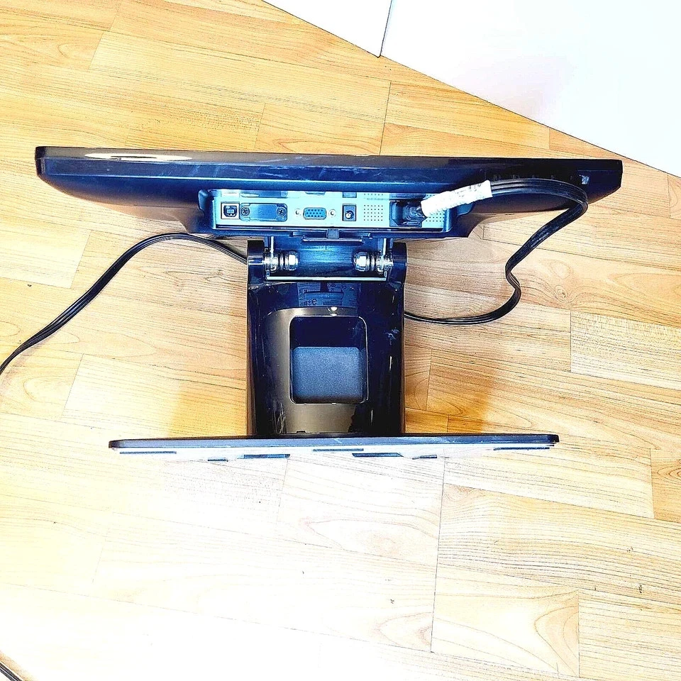 ELO ET1517L HP 15" INTELLITOUCH LCD TOUCHSCREEN MONITOR WITH STAND FLAT PANEL ^^ - Image 4 of 4