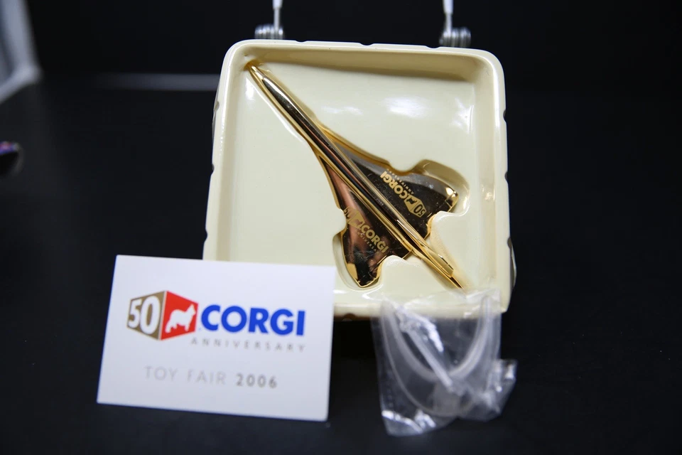 Corgi CS90521 Gold Concorde Model Toy Fair 2006 Corgi 50th Anniversary 1 Of 1400 - Image 3 of 4