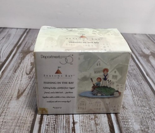 Department 56 Seasons Bay Fishing In The Bay retirado #53313 nuevo en caja - Imagen 2 de 4