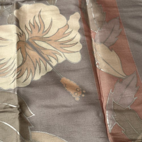 Jim Thompson Silk Scarf 33 X 33 inch Gray Peach Beige Floral Hibiscus Design New - Picture 7 of 12