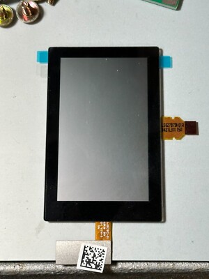 Sharp Memory Display 2,7'' 400x240 monochrom, Atmel kapazitiver Touchscreen NEU