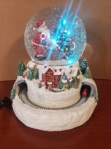SNOW GLOBE CHRISTMAS MUSICAL VILLAGE SANTA CLAUS WITH TRAIN (BRAND NEW) - Picture 7 of 16