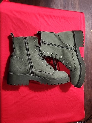 ✅️GUESS boots women Size 7.5 Shoes Dark Olive Combat - Picture 3 of 16