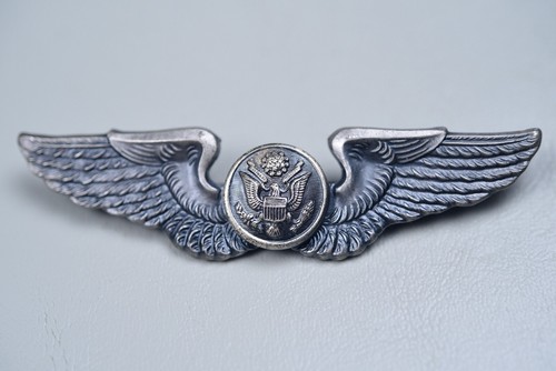 WWII U.S. ARMY AIR CORPS BRITISH MADE AIR CREW WING BY J.R. GAUNT - PINBACK - Picture 3 of 9